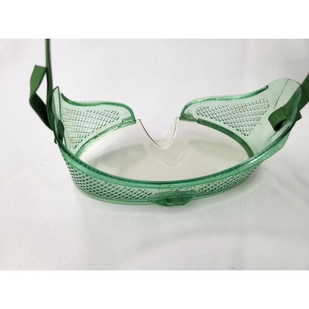 Vintage Green WILLSON Monogoggle Personal Safety‎ Eye Protection Laboratory Safe